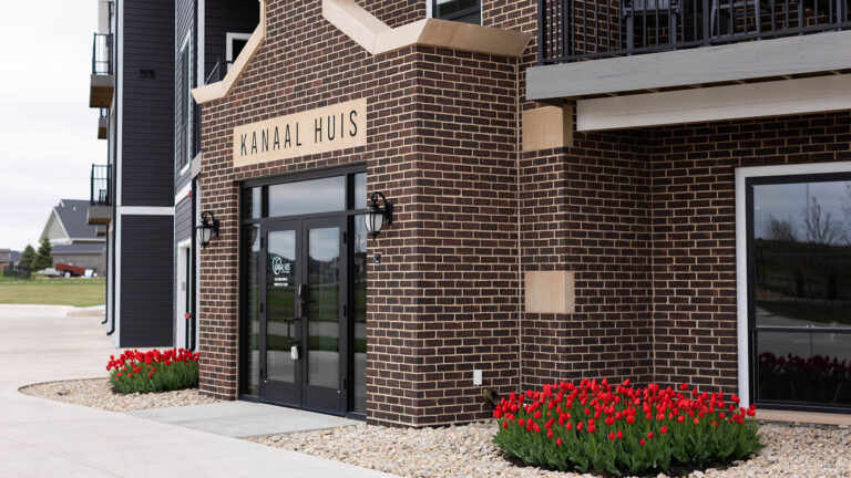 orangecity place Kanaal Huis 1920x1080 1 768x432